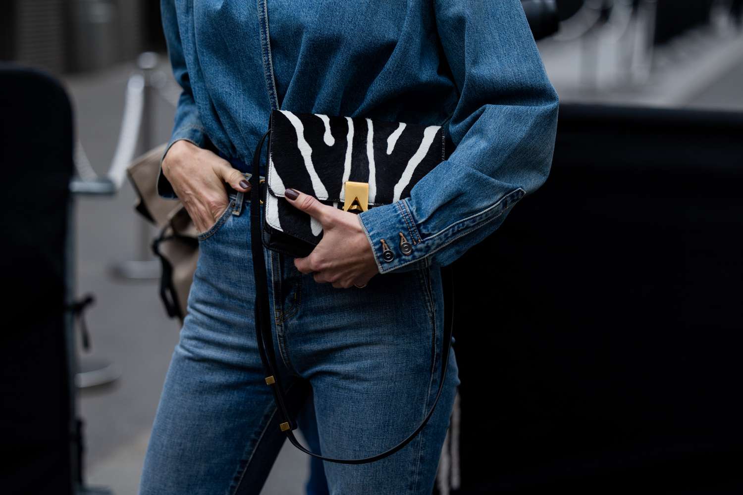 “Jeans for Every Occasion: Styling Tips for Casual to Dressy Looks”